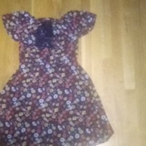 Off-the-shoulder flower dress